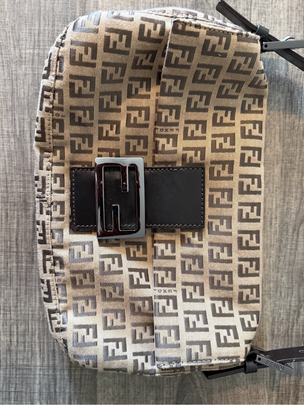 Fendi Brown & Black FF Logo Baguette Shoulder Bag - Picture 12 of 16